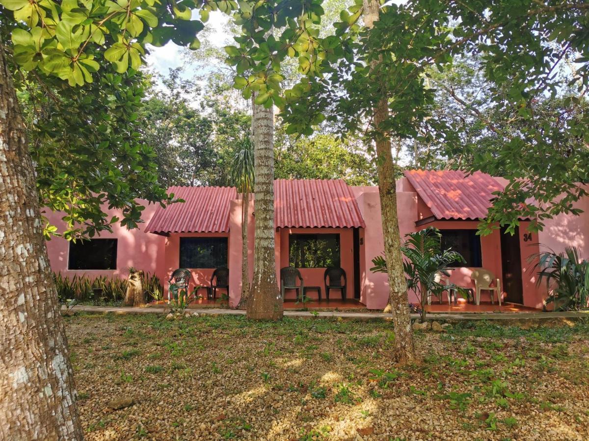 Hotel Doralba Inn Chichen Bagian luar foto