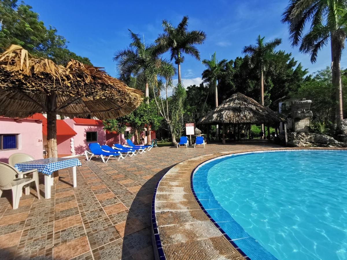 Hotel Doralba Inn Chichen Bagian luar foto