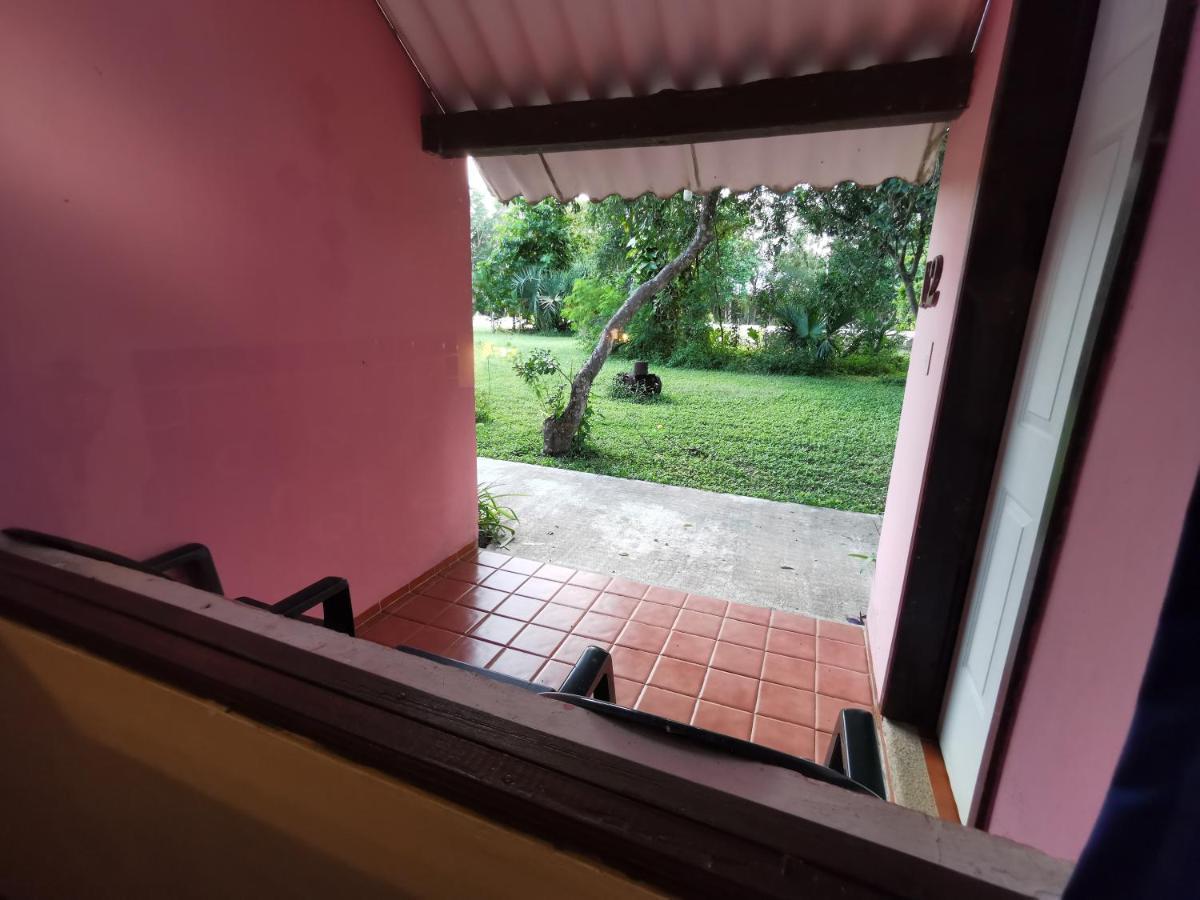 Hotel Doralba Inn Chichen Bagian luar foto