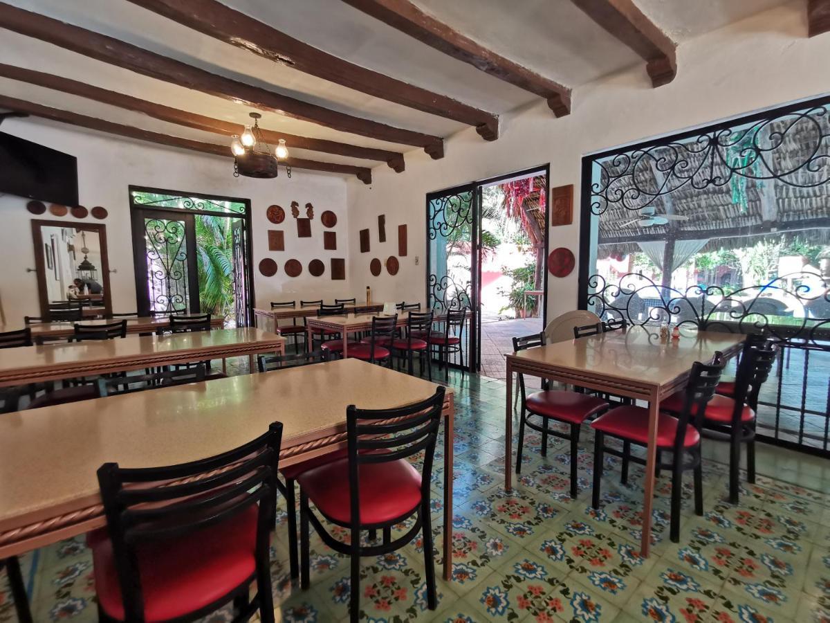 Hotel Doralba Inn Chichen Bagian luar foto