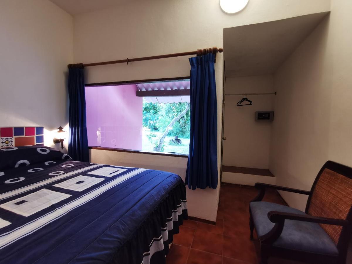 Hotel Doralba Inn Chichen Bagian luar foto