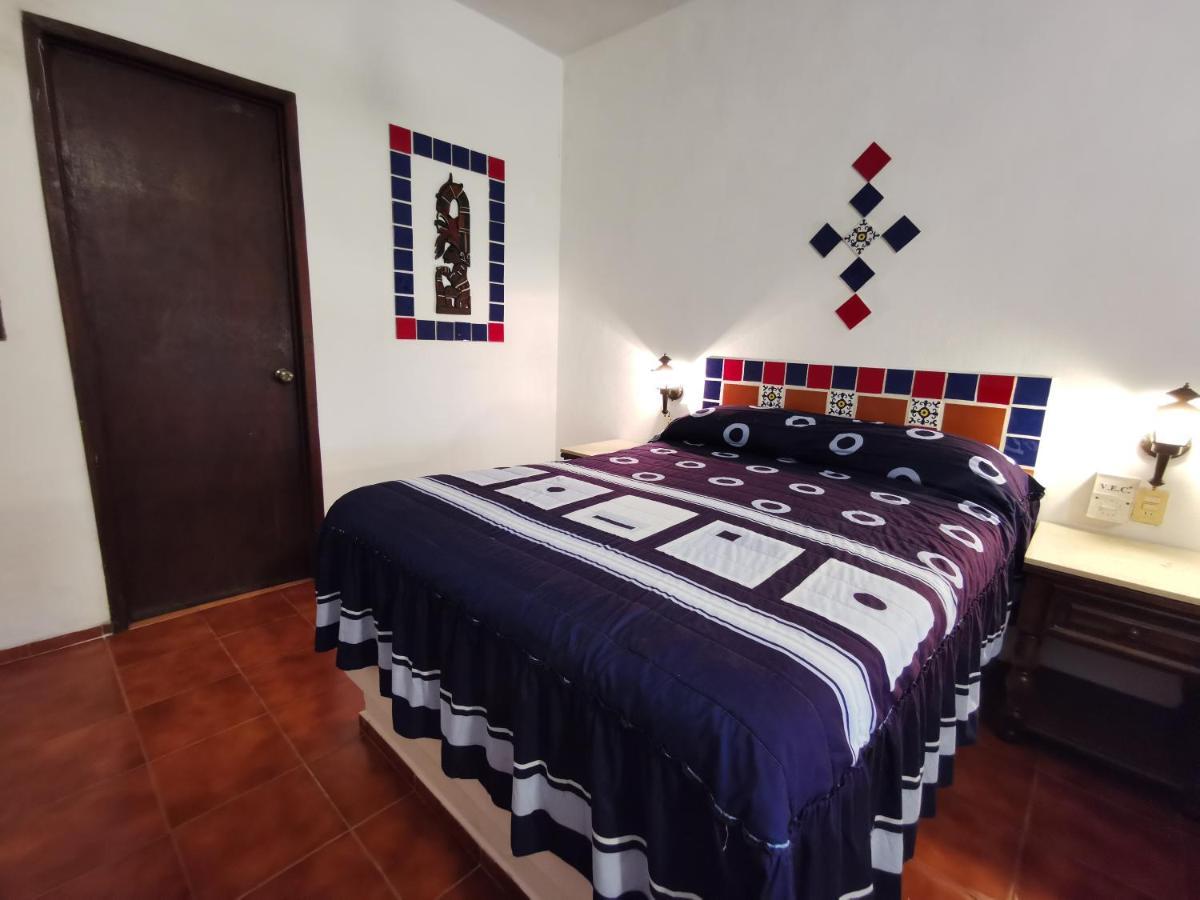 Hotel Doralba Inn Chichen Bagian luar foto