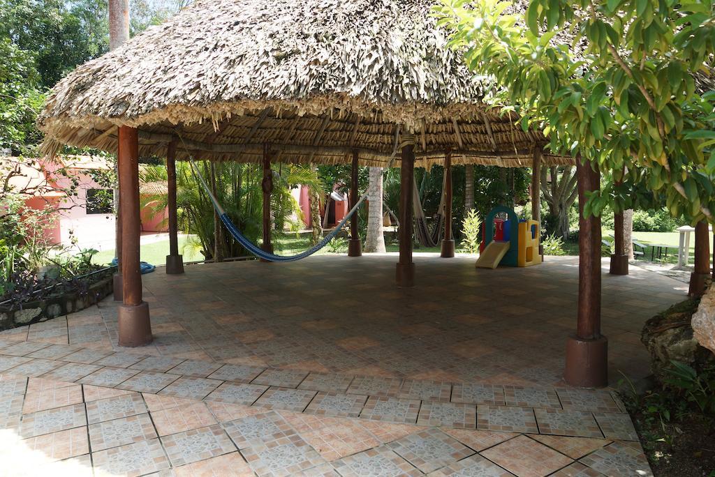 Hotel Doralba Inn Chichen Bagian luar foto