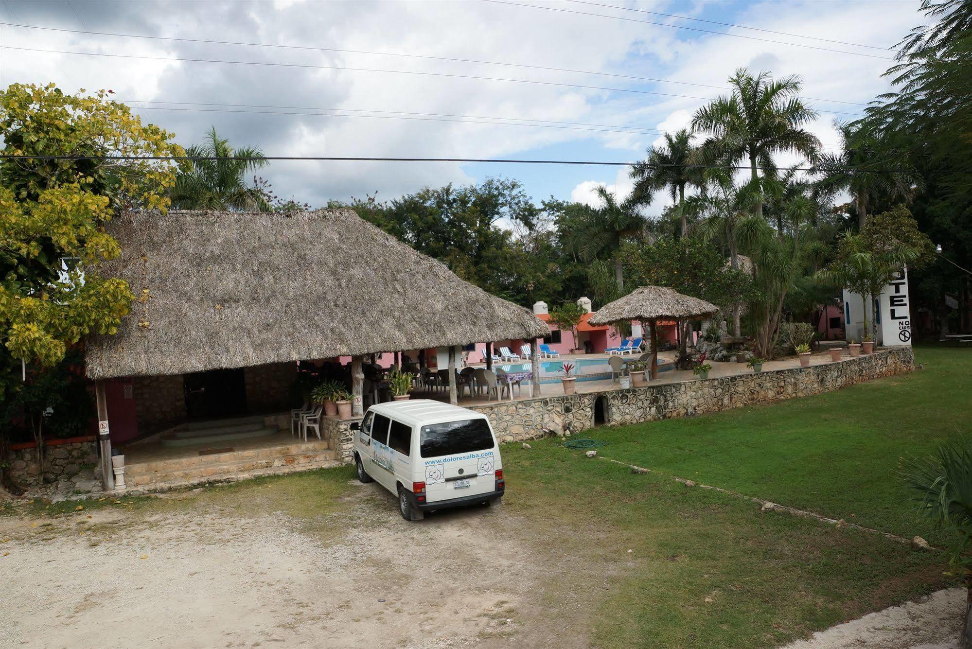 Hotel Doralba Inn Chichen Bagian luar foto